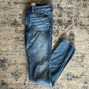 Abercrombie and Fitch light wash skinny jeans
